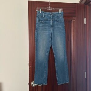 Women’s Mother dazzler yoke front ankle jeans. Wash wanderlust. Size 28